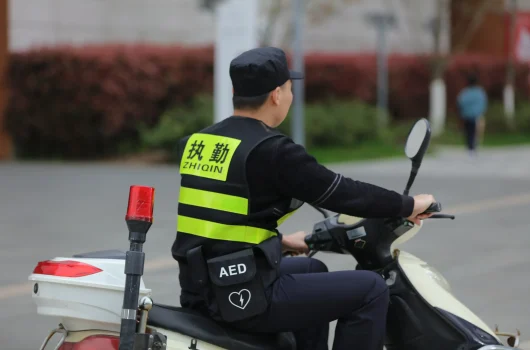 交巡辅警